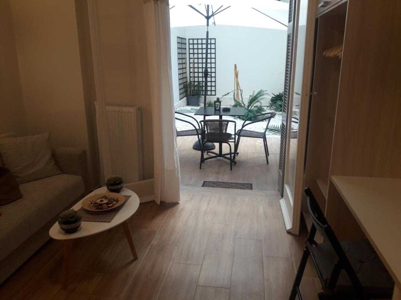 Studio Posh With Garden In Kolonaki 아테네 외부 사진